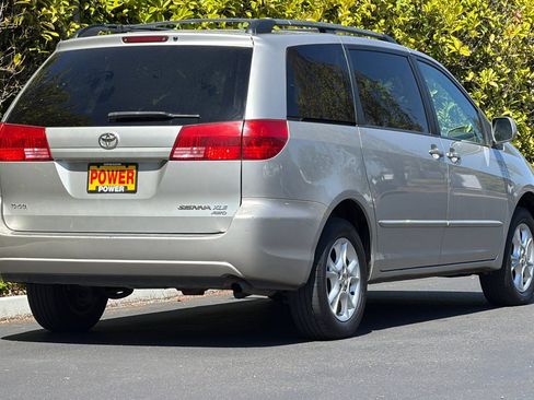 Used 2004 Toyota Sienna XLE AWD/4WD image 4