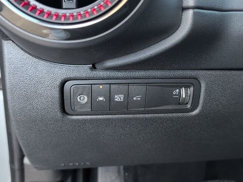 New 2026 Chevrolet Equinox EV RS image 18