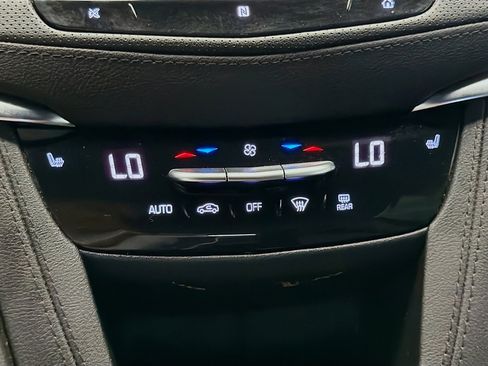 Used 2020 Cadillac XT5 Luxury FWD image 10