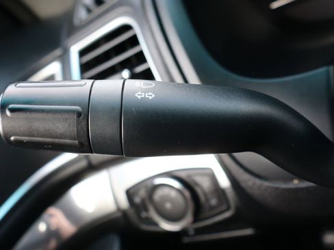 Used 2016 Ford Explorer Limited image 33