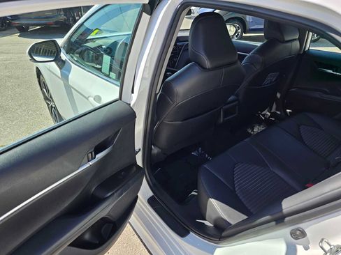 Used 2023 Toyota Camry SE FWD image 15
