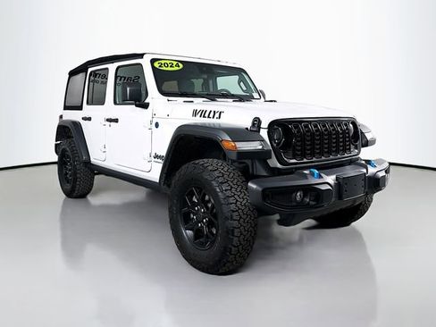Used 2024 Jeep Wrangler Unlimited image 1