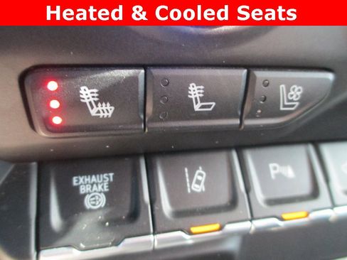 Certified 2022 GMC Sierra 2500 AT4 w/ AT4 Preferred Package image 17