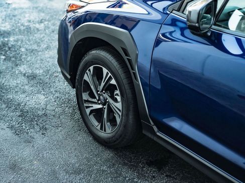 Used 2025 Subaru Crosstrek 2.0i Premium image 15