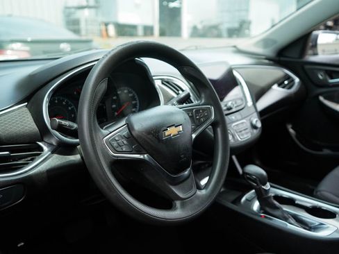 Used 2021 Chevrolet Malibu LT image 7