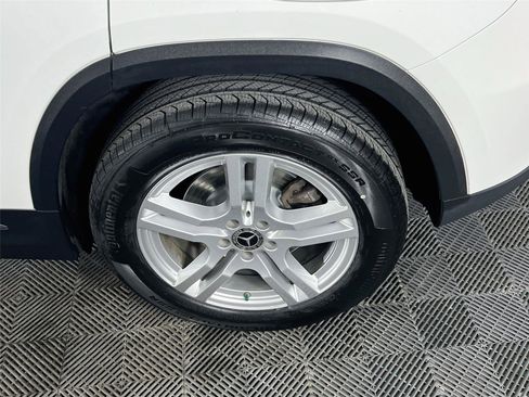 Certified 2021 Mercedes-Benz GLA 250 image 30