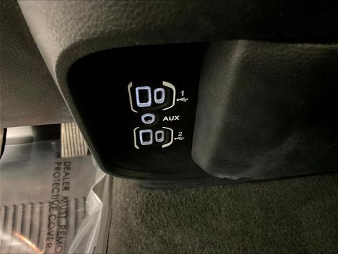 Used 2021 RAM 1500 Big Horn AWD/4WD image 16
