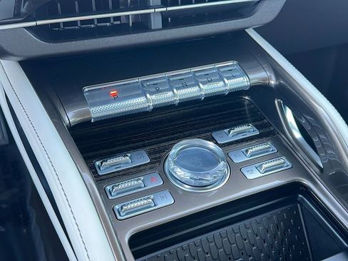 New 2026 Lincoln Nautilus Black Label w/ Jet Appearance Package image 17