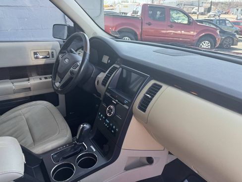 Used 2016 Ford Flex Limited AWD/4WD image 28