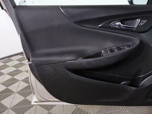 Used 2022 Chevrolet Malibu RS FWD image 18