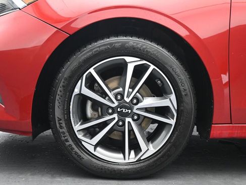 Used 2023 Kia Forte LXS image 13