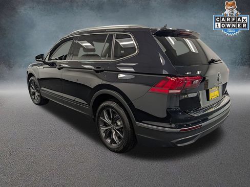 Used 2023 Volkswagen Tiguan SE AWD/4WD image 6