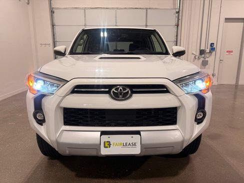 Used 2023 Toyota 4Runner TRD Off-Road AWD/4WD image 2