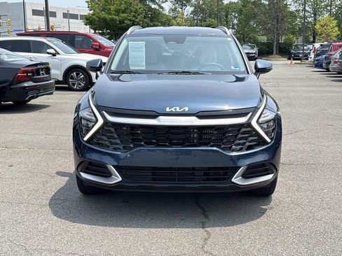Used 2023 Kia Sportage EX AWD/4WD image 6