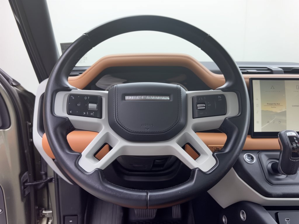 Used 2023 Land Rover Defender 90 SE AWD/4WD image 10