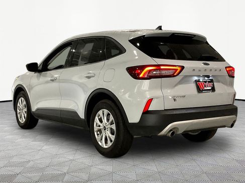 Used 2025 Ford Escape Active FWD image 4
