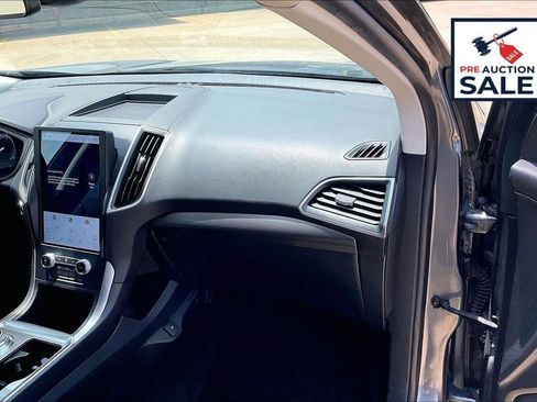 Used 2024 Ford Edge SEL AWD/4WD image 16