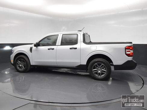 Used 2025 Ford Maverick XL FWD image 3