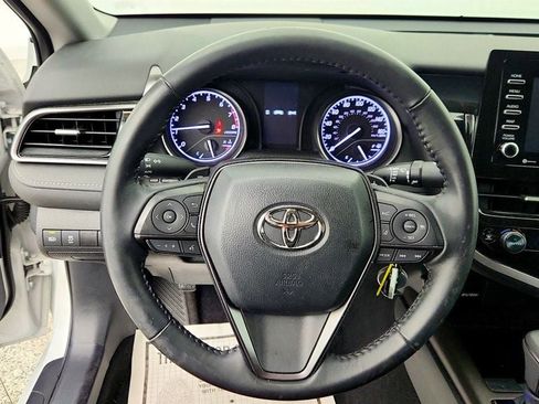 Used 2023 Toyota Camry SE image 13