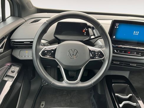 Certified 2022 Volkswagen ID.4 Pro image 13