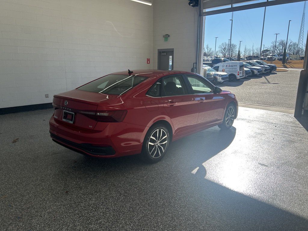New 2026 Volkswagen Jetta SE FWD image 6