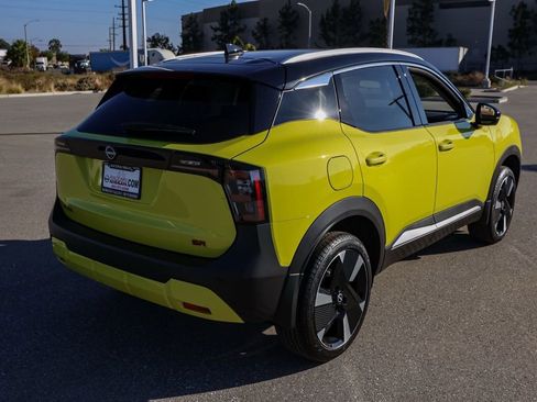 New 2026 Nissan Kicks SR image 4