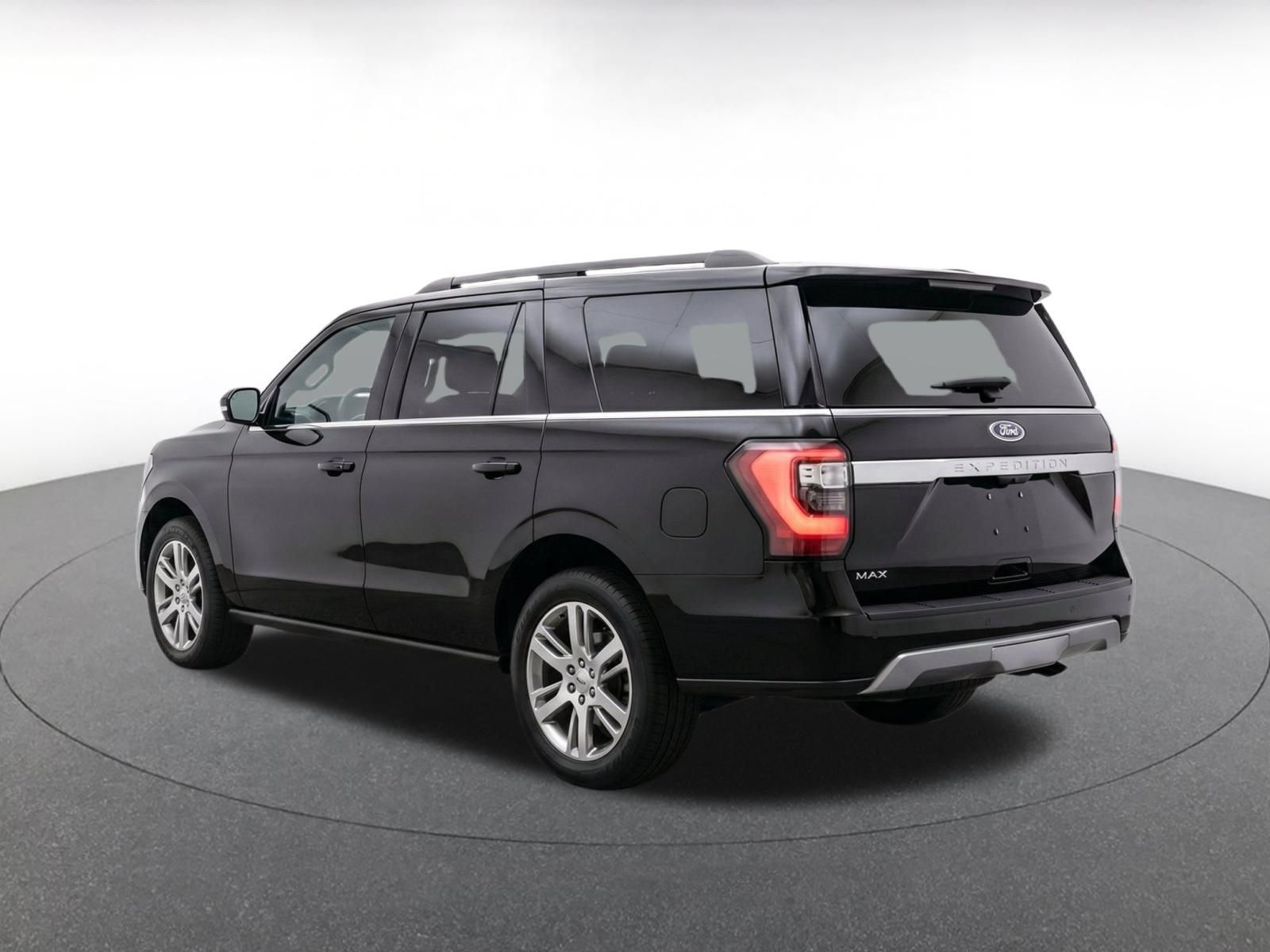 Used 2024 Ford Expedition Max Limited RWD image 6