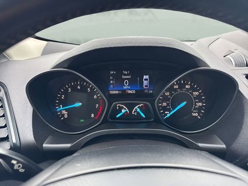 Used 2019 Ford Escape SE image 22