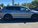 Certified 2021 Volkswagen Tiguan SE R-Line image 4