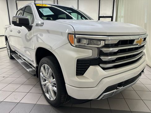 Certified 2024 Chevrolet Silverado 1500 High Country w/ High Country Premium Package AWD/4WD image 2