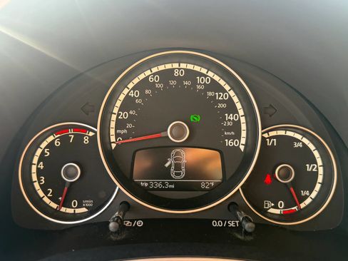 Used 2014 Volkswagen Beetle 2.5 FWD image 15