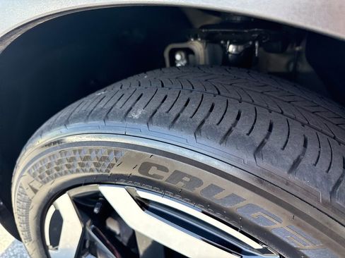 Used 2024 Kia Telluride S w/ S Sunroof Package image 33