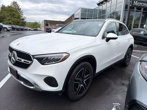 Used 2026 Mercedes-Benz GLC 300 4MATIC image 4