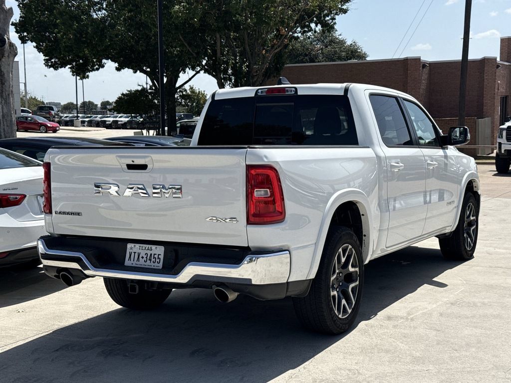 Used 2026 RAM 1500 Laramie AWD/4WD image 4