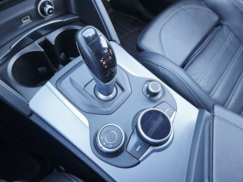 Used 2019 Alfa Romeo Stelvio Ti Sport w/ Quick Order Package 22S Sport image 33