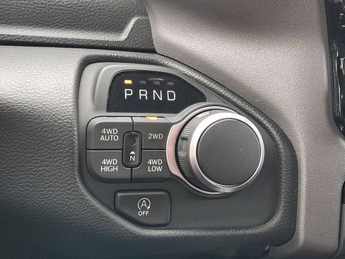 Used 2025 RAM 1500 Big Horn AWD/4WD image 4