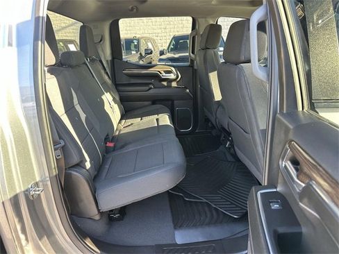 Used 2024 Chevrolet Silverado 1500 LT image 26