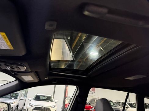 New 2026 Toyota Corolla Cross SE w/ Moonroof Package AWD/4WD image 15