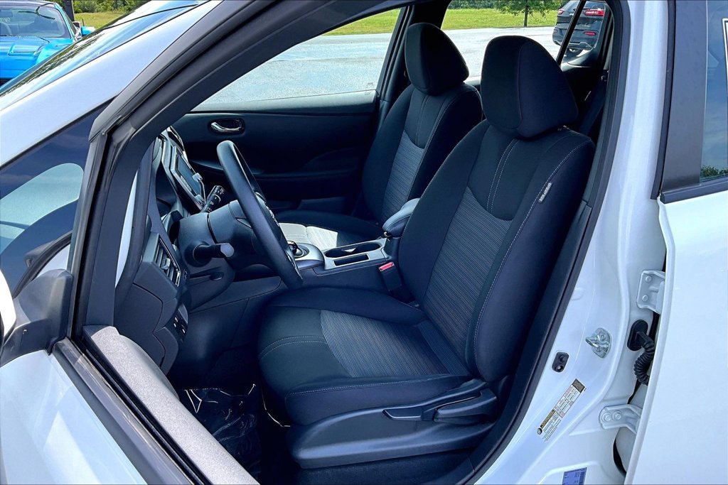Used 2025 Nissan Leaf S FWD image 23