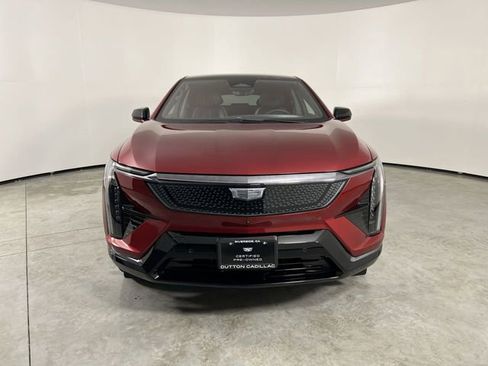 Used 2025 Cadillac Optiq Sport 1 AWD/4WD image 3