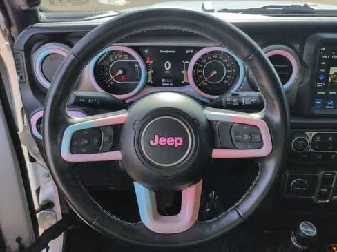 Used 2022 Jeep Wrangler Unlimited Sahara w/ Cold Weather Group image 22