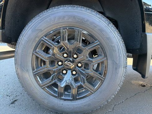 New 2026 Chevrolet Colorado W/T w/ WT Custom Package image 38