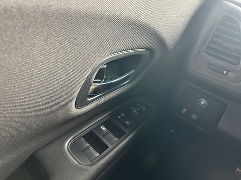Used 2020 Honda HR-V Sport image 27