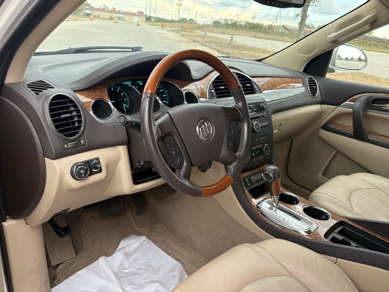 Used 2012 Buick Enclave Leather w/ LPO, Cargo Convenience Pkg FWD image 42