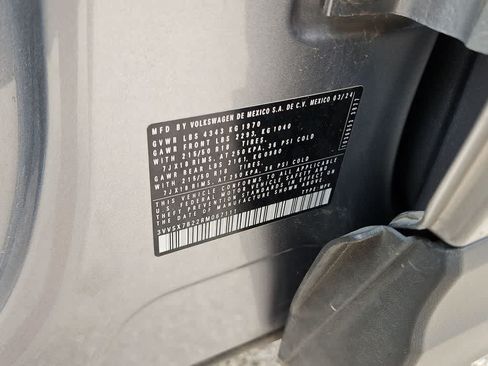 Used 2024 Volkswagen Taos SE FWD image 25