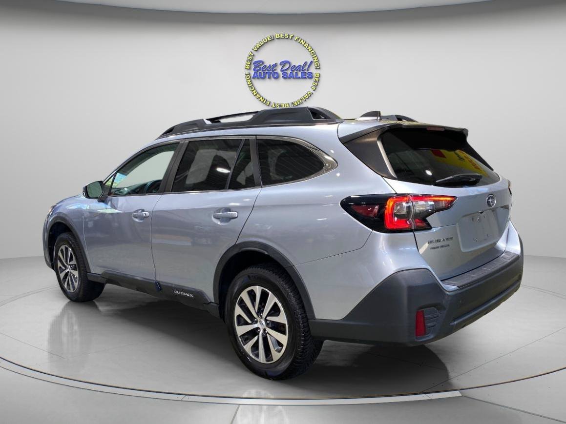 Used 2020 Subaru Outback Premium w/ Popular Package #1 AWD/4WD image 3