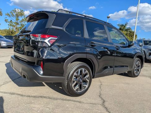 Certified 2025 Subaru Forester Premium w/ Convenience Package #1 image 4