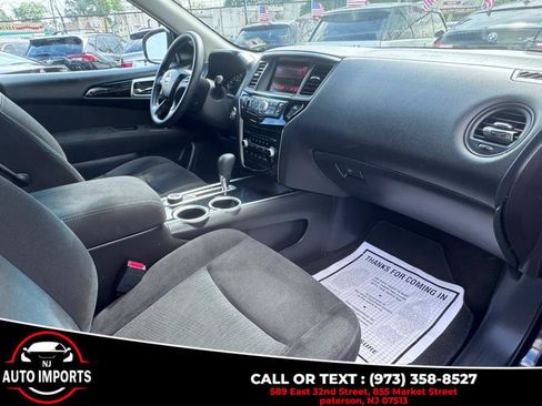 Used 2015 Nissan Pathfinder S image 17