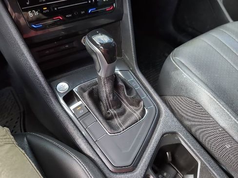 Used 2023 Volkswagen Tiguan SE image 20