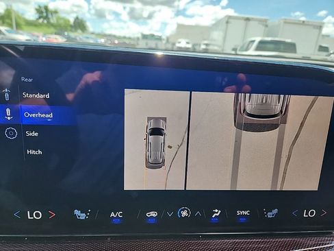 Certified 2024 Chevrolet Traverse Z71 AWD/4WD image 25
